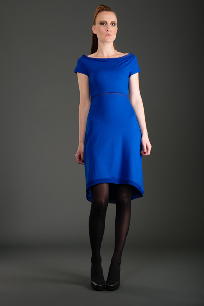 CIRCUS of FASHION Mode aus Berlin JANNA LENARTZ- Dress sparkling blue Foto Bernhard Volkwein _DSC6961